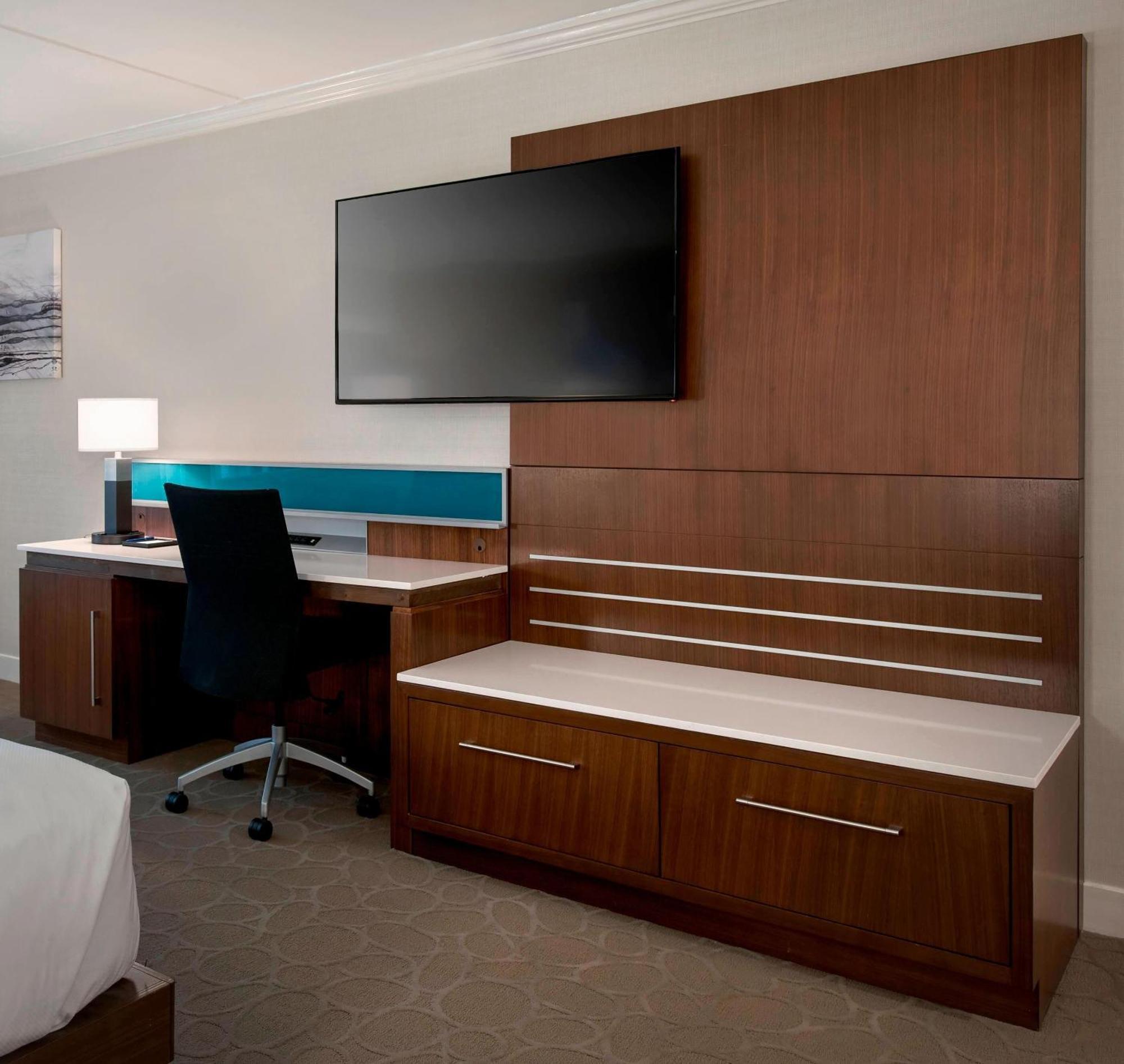 Delta By Marriott 4*